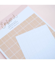 LORA BAILORA - Carpeta de embossing 6"x 8,25" CUADRÍCULA